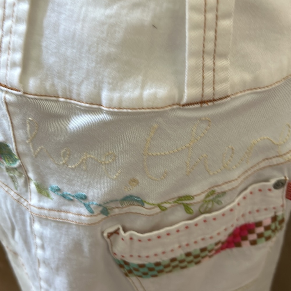 Vintage Oilily white cotton A-line skirt with embellished stitching. - Picture 7 of 12